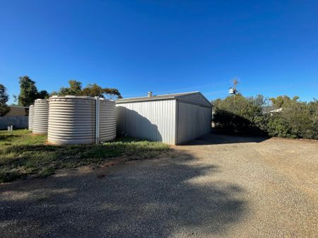 2 North Terrace, Quorn SA 5433 - Photo 2