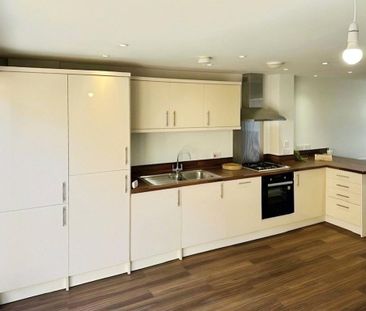 3 bedroom terraced house to rent - Photo 4