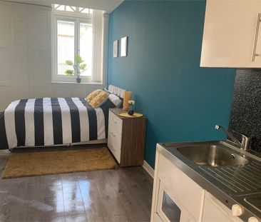 Studio to rent - Photo 5