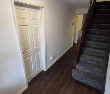 4 bedroom detached house to rent - Photo 5