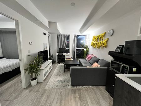 For Lease - 159 Wellesley Street Unit# 1701, Toronto, Ontario - Photo 4