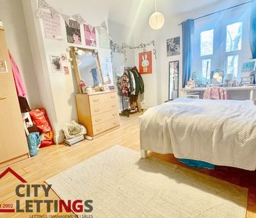 3 Bedroom Flat - Photo 5