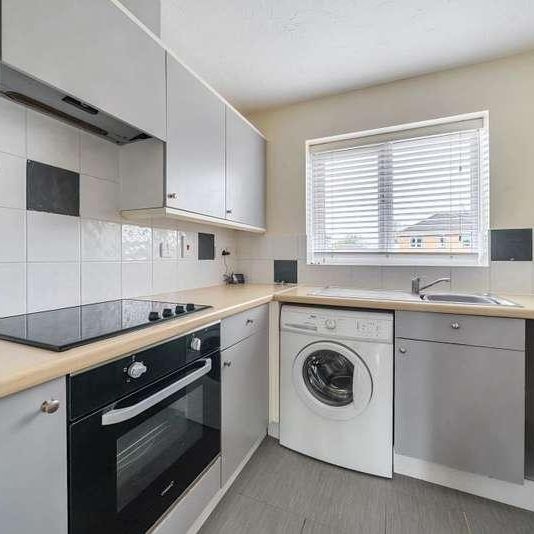 Tarn Howes Close, Thatcham, RG19 - Photo 1