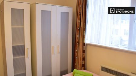 3-bedroom apartment to rent in Drimnagh, Dublin - Photo 4