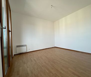 Les Milles - Type 3 en dernier étage - 57m² - 980€ - Photo 5