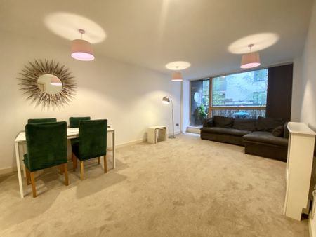 Thomas Street, SALFORD - Photo 3