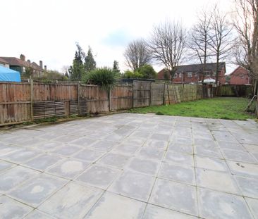 3 Bed Semi For Rent, Blakenall, Walsall, WS3 - Photo 1
