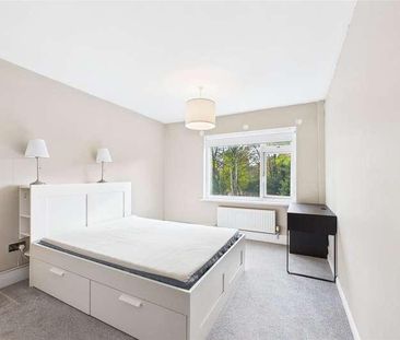 Boulters Gardens, Maidenhead, Berkshire, SL6 - Photo 2