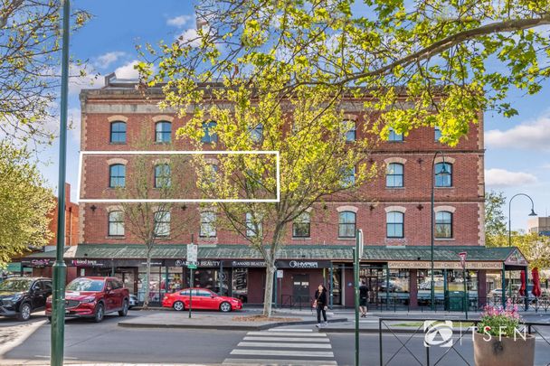 Fully Furnished Two Bedroom Apartment - Available September 2026 - Photo 1