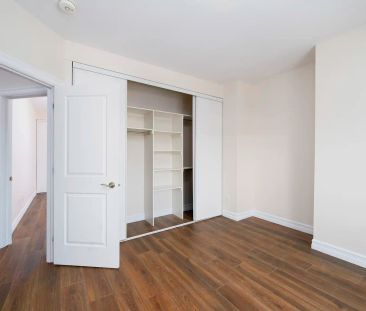 162 Cambridge St North — 1 Bedroom + Den - Photo 1