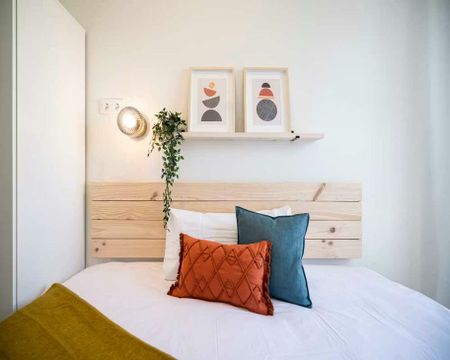 Calle de los Olivos, Madrid, Community of Madrid 28003 - Photo 3