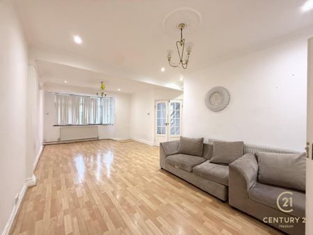 5 bedroom semi-detached house to rent - Photo 3