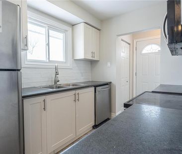 60 BURFIELD Avenue Unit# 1, Hamilton, Ontario, L8T2J9 - Photo 6