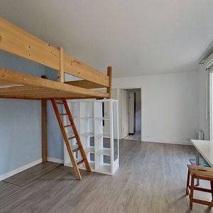 Location Appartement 1 pièce 39m² - Photo 2