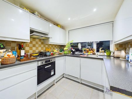 2 bedroom maisonette to rent - Photo 5