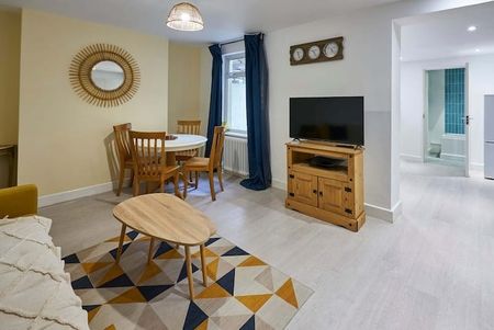 1 Bed Flat, Blatchington Road, BN3 - Photo 5