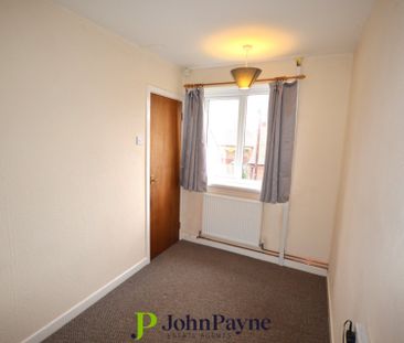 Tudor Road, Camp Hill, Nuneaton, CV10 9EH - Photo 4