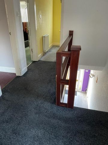 3 bedroom semi-detached house to rent - Photo 4