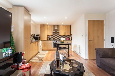 1 bedroom flat to rent - Photo 2