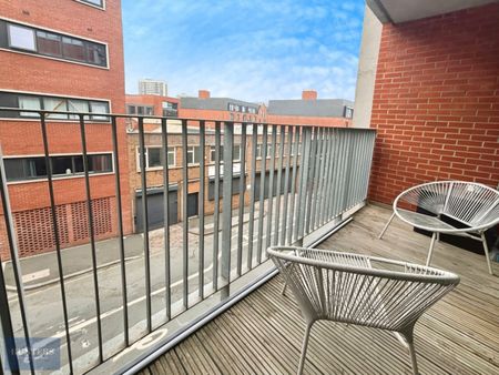 2 bedroom Flat To Let Total Size: 776 SQ FT - Photo 3