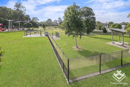 SOUGHT AFTER COMPLEX LIVING! - Photo 2