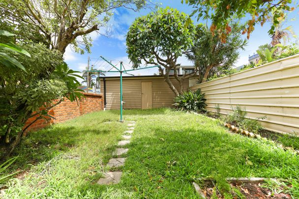 4/37 Woodstock Street, Bondi Junction NSW 2022 - Apartment For Rent | Domain - Photo 1