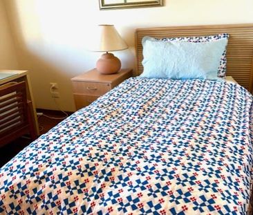 3 Bedrooms Available in Large Shared Furnished House with All Conve... - Photo 3