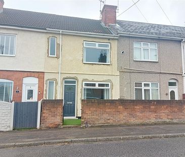 3 Bedroom House - Terraced - Photo 4