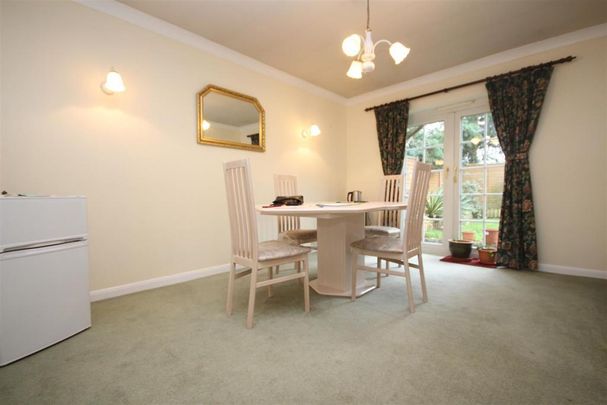 4 bedroom house to rent - Photo 1