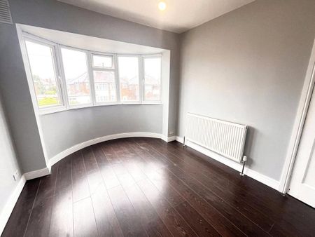 3 bedroom semi-detached house to rent - Photo 4
