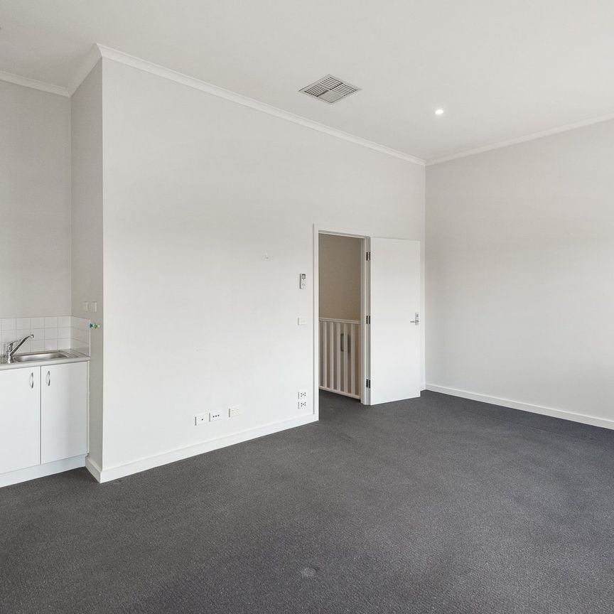 MODERN SPLIT LEVEL APARTMENT WITH SEPARATE OFFICE SPACE - Photo 1