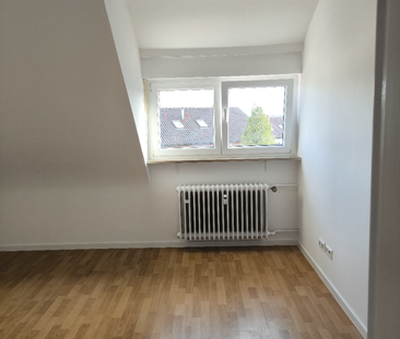S-Heumaden: Moderne, helle 2-Zimmer-Dachgeschosswohnung mit Balkon - Photo 2