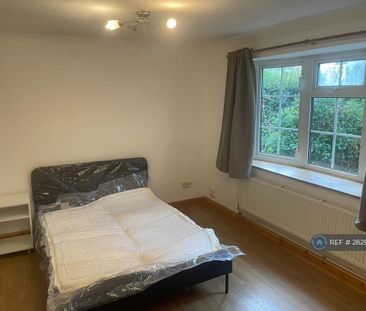 1 bedroom in a house share to rent - Photo 6