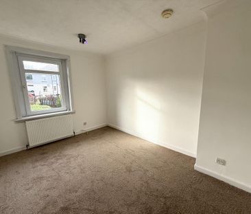 2 bedroom semi-detached house to rent - Photo 4