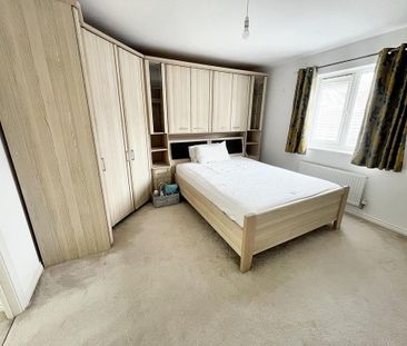 3 bedroom terraced house to rent - Photo 3