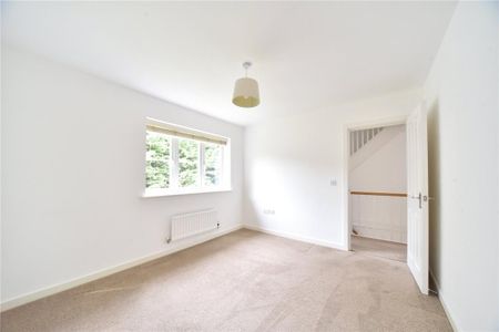 5 bedroom detached house to rent - Photo 4