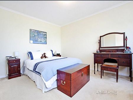 2/262 Melrose Drive, Tullamarine - Photo 3