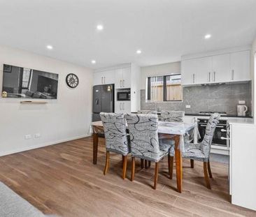 Chic 3BR Karaka Townhouse w/ Deck! - Photo 1