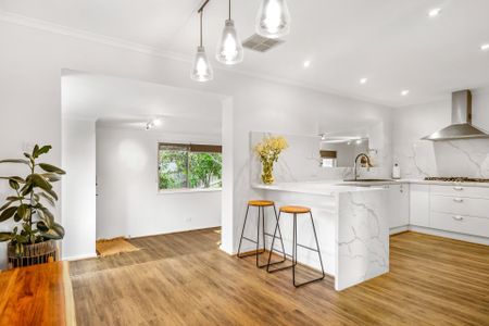3 Senbin Court, Greensborough - Photo 2