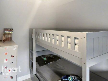 3 bedroom detached house to rent - Photo 2