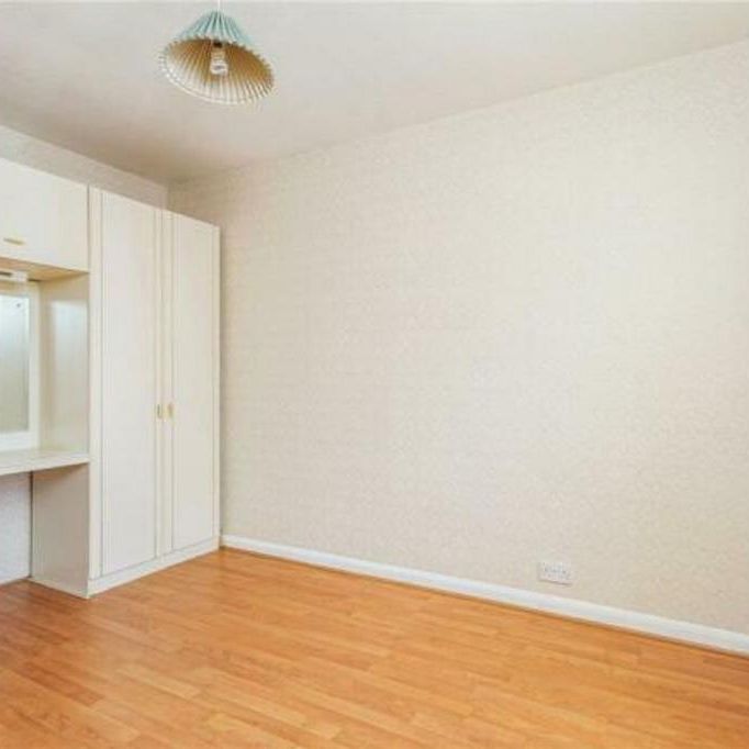 4 bedroom detached house to rent - Photo 1