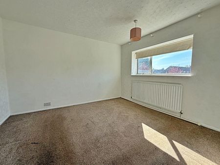 3 bedroom House To Let - Photo 4