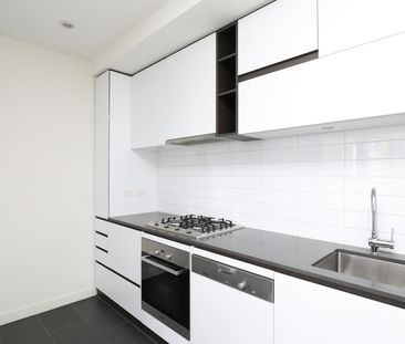 1809N/229 Toorak Road, South Yarra VIC 3141 - Photo 2