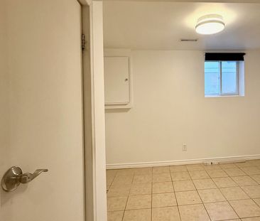 For Lease - 191 Coxwell Avenue Unit# Lower, Toronto, Ontario - Photo 6