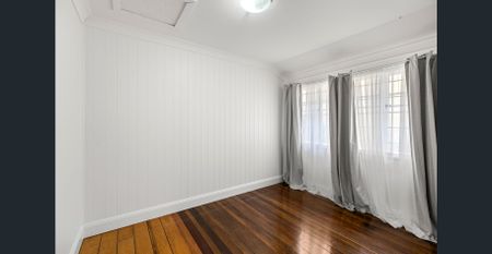 Beautiful Home in the Heart of East Toowoomba - Photo 5