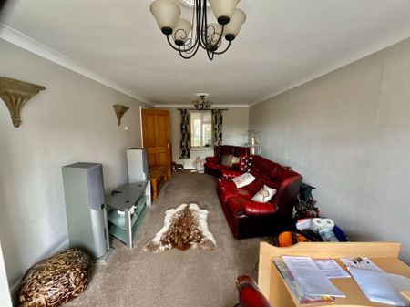 57 Priest Close, YO14 0QH, Filey - Photo 4