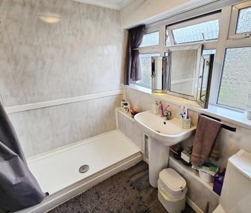 3 bedroom terraced house to rent - Photo 5