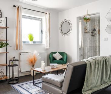 1 bedroom flat to rent - Photo 2