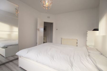 Stronvar Drive, Scotstounhill, Glasgow - Photo 5