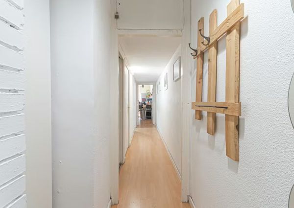 Carrer de Sicília, Barcelona, Catalonia 08013